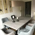 Апартаменты Familienfreundliche Ferienwohnung Fuer 6 Personen *