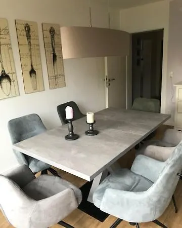 Lejlighed Familienfreundliche Fuer 4 Personen *