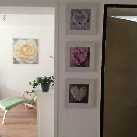 Familienfreundliche Fuer 4 Personen * Lutzerath